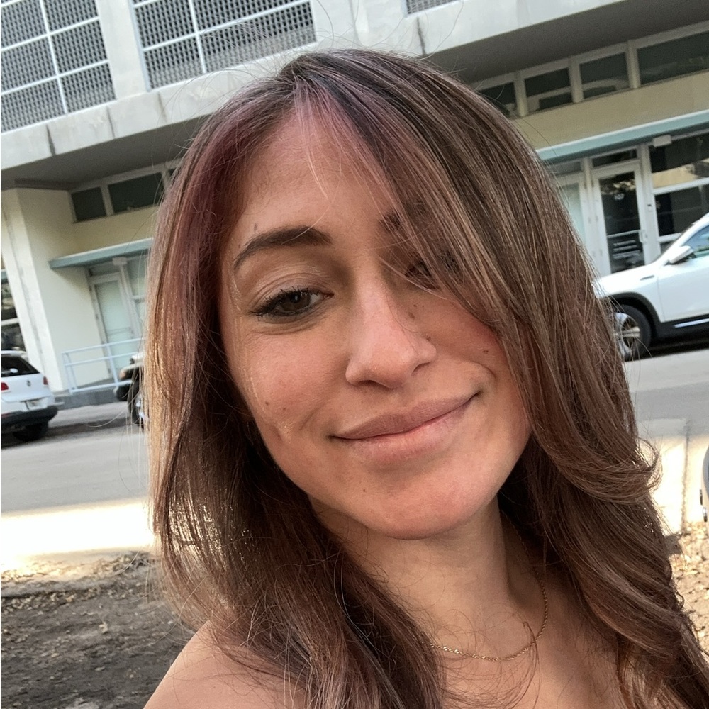 Meet your Posher, Andrea